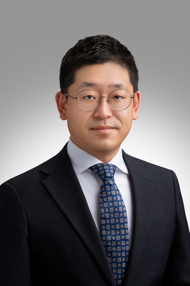 柳堀　貴史